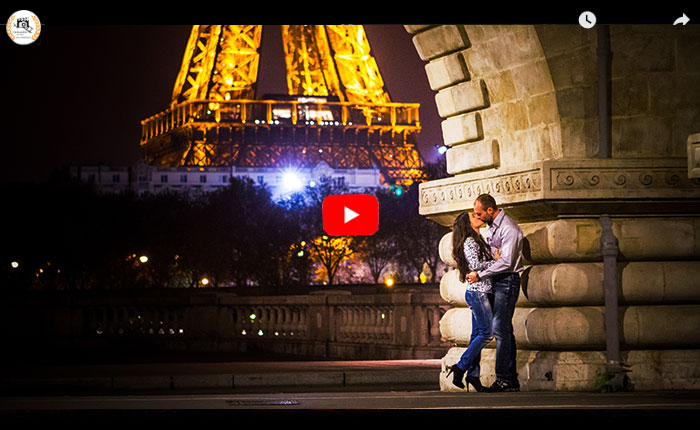 Séance vidéo Paris by Night capturant la complicité du couple sous les lumières de Paris